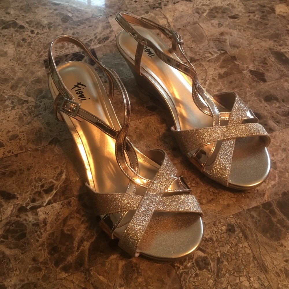 Gold wedding shoes size 7  worn 1 time